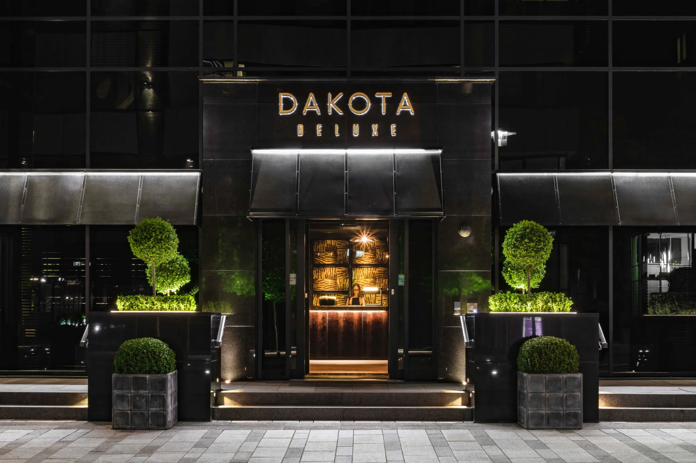 Stay, Explore, Travel: Make Dakota Leeds Your Base To Exploring The City